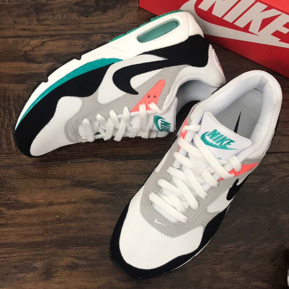 !!!! WMNS NIKE AIR MAX CORRELATE - Picture 3 of 12